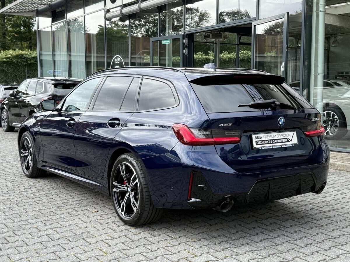 BMW 330 e xDrive Touring M Sport PRO //AHK FACELIFT BMW 330 e xDrive Touring M Sport PRO //AHK FACELIFT