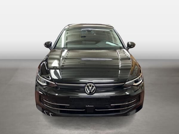 Volkswagen Golf VIII Lim. 1.5 eTSI Style / SOFORT VERFÜGBAR !