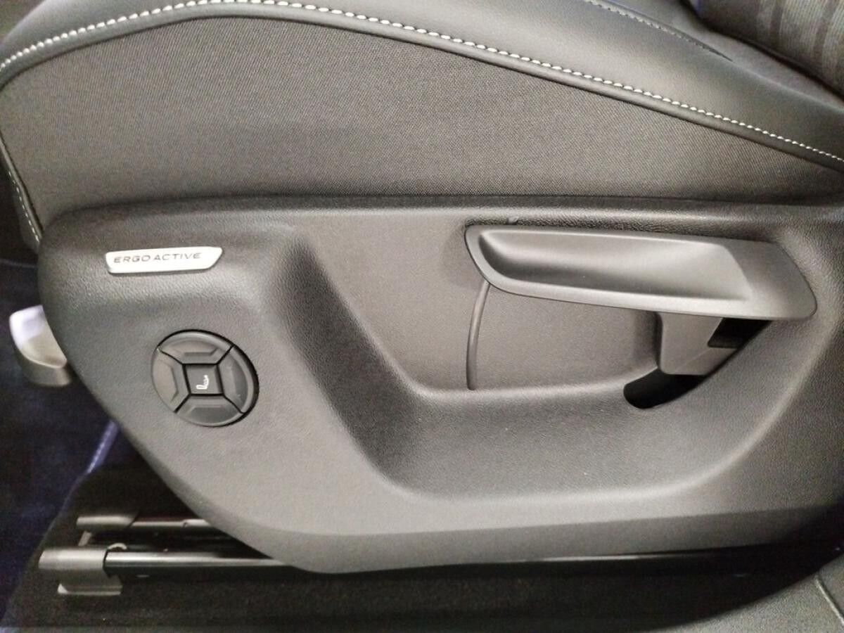 Volkswagen Tayron 2.0 TDI 4Motion R-Line / SOFORT VERFÜGBAR !