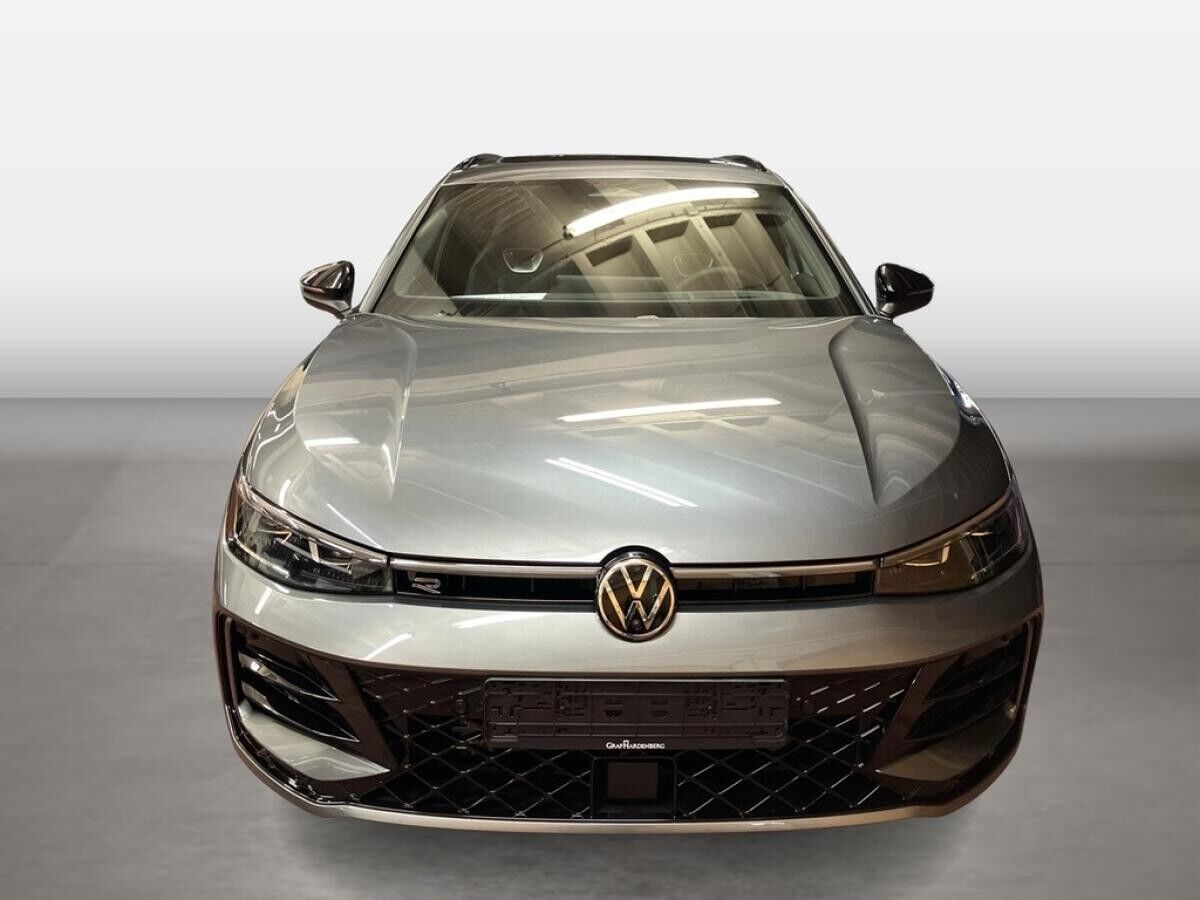 Volkswagen Passat R-Line 2.0 l TDI 4MOTION / SOFORT VERFÜGBAR !