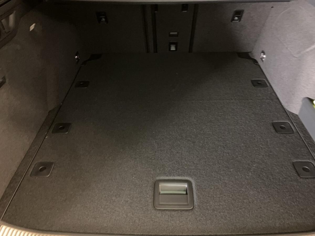 Volkswagen Passat R-Line 2.0 l TDI 4MOTION / SOFORT VERFÜGBAR !