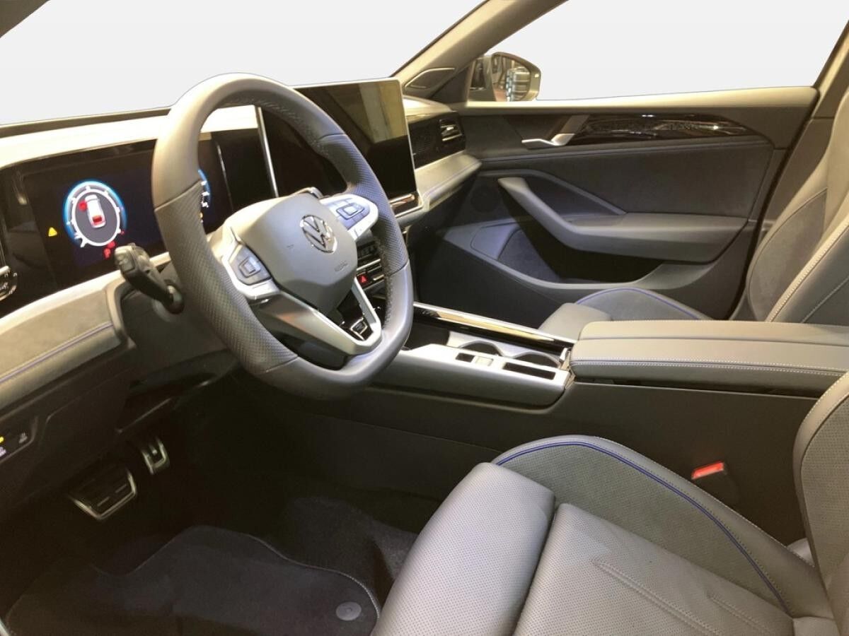 Volkswagen Passat R-Line 2.0 l TDI 4MOTION / SOFORT VERFÜGBAR !