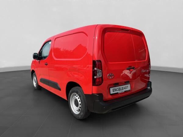 Toyota Proace City L1 verblecht 4-türig Meister 1,2-l-Turbo 81 Kw (110 PS) 6-Gang-Schaltgetriebe Sonderlackierung Firer