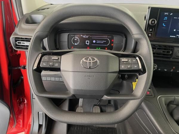 Toyota Proace City L1 verblecht 4-türig Meister 1,2-l-Turbo 81 Kw (110 PS) 6-Gang-Schaltgetriebe Sonderlackierung Firer