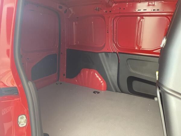 Toyota Proace City L1 verblecht 4-türig Meister 1,2-l-Turbo 81 Kw (110 PS) 6-Gang-Schaltgetriebe Sonderlackierung Firer