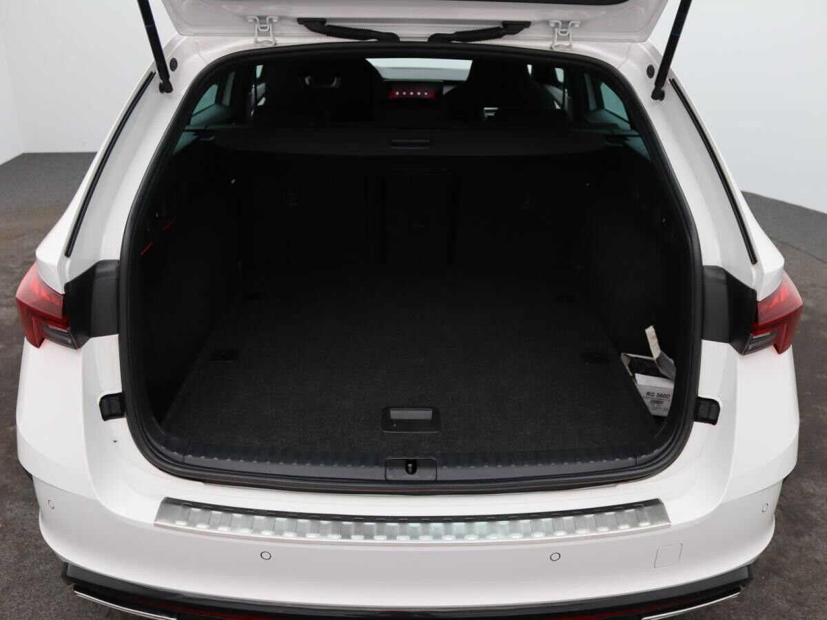 Skoda Octavia Combi RS 2.0 TDI DSG / Matrix, Navi, SHZ