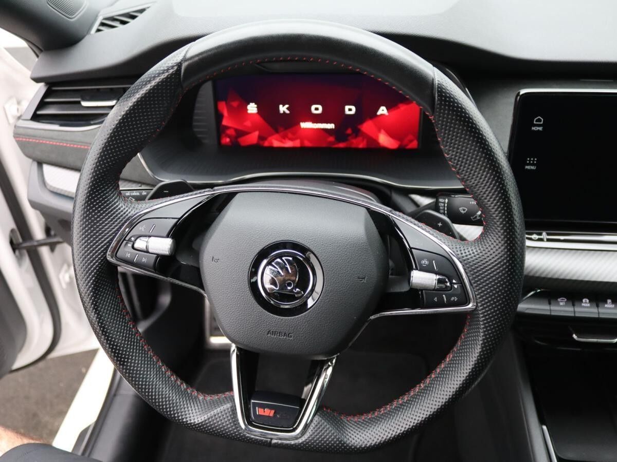 Skoda Octavia Combi RS 2.0 TDI DSG / Matrix, Navi, SHZ