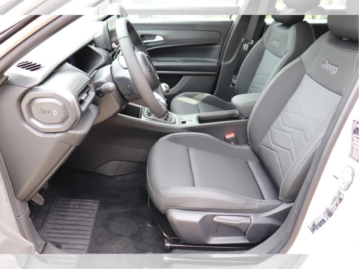 Jeep Avenger 🔥 Altitude 🔥 JBL Allwetterreifen Winter P. Info&Komfort P. 0% Finanzierung möglich!