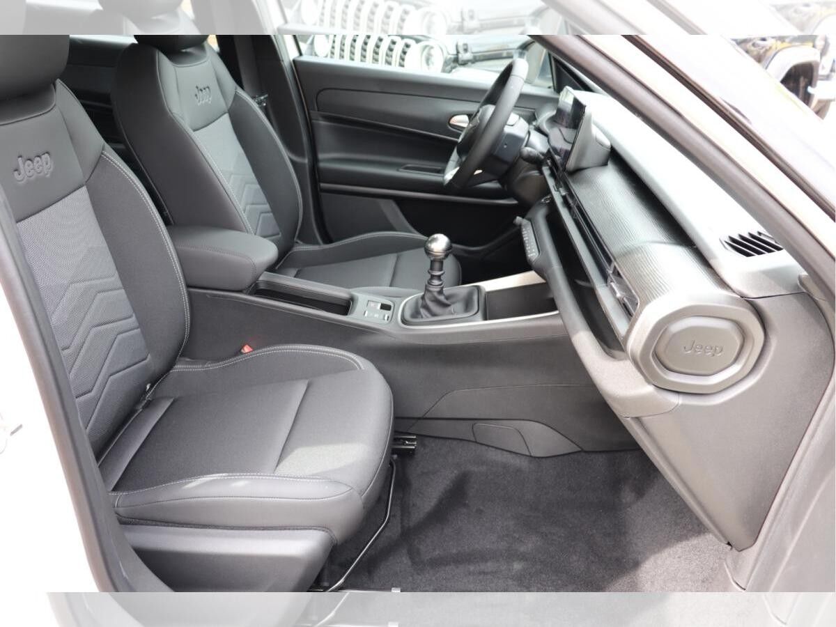 Jeep Avenger 🔥 Altitude 🔥 JBL Allwetterreifen Winter P. Info&Komfort P. 0% Finanzierung möglich!