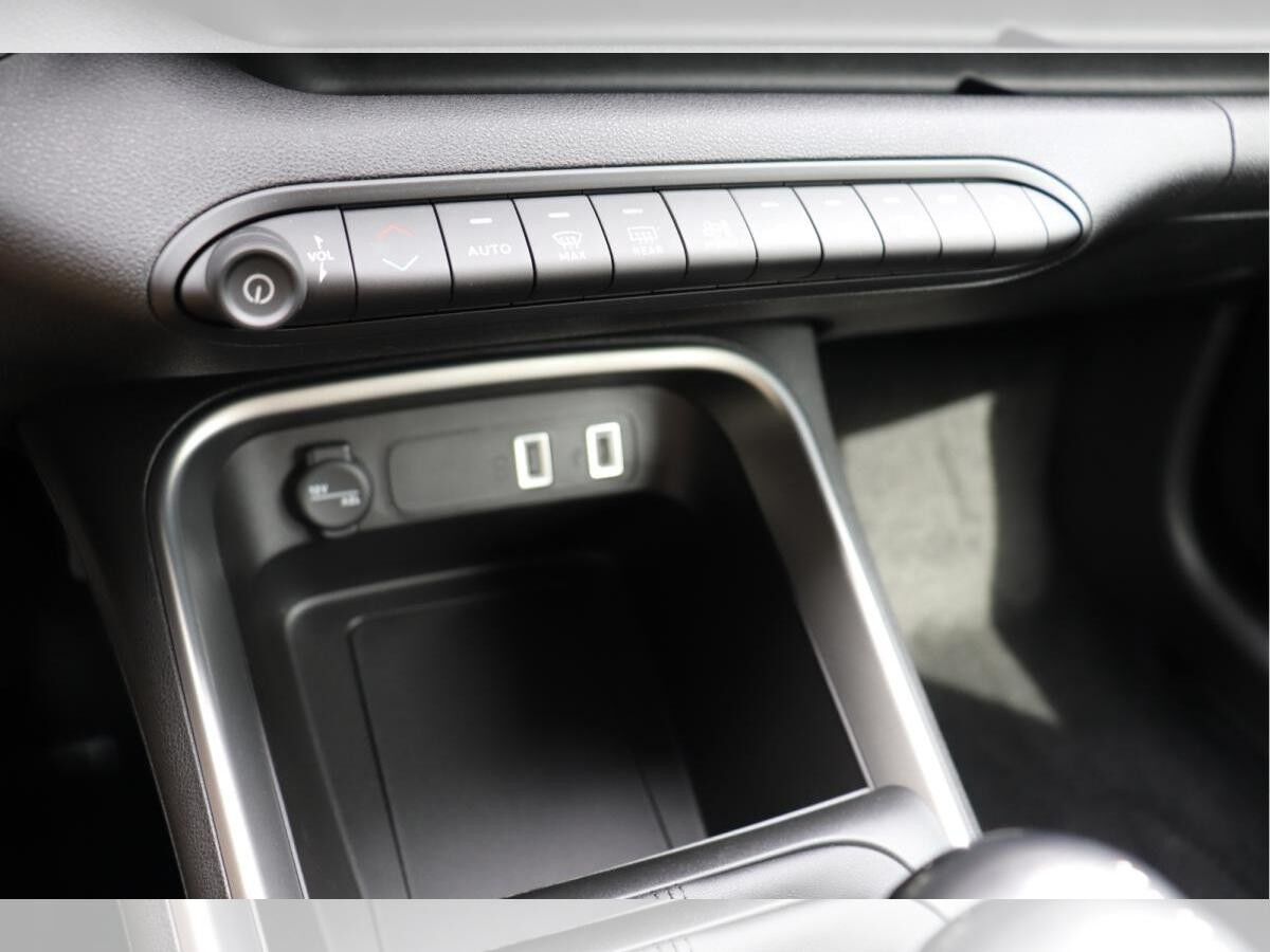 Jeep Avenger 🔥 Altitude 🔥 JBL Allwetterreifen Winter P. Info&Komfort P. 0% Finanzierung möglich!