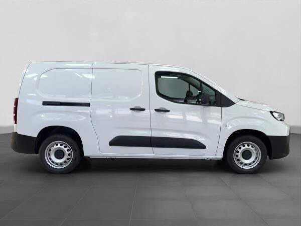Toyota Proace City 1.5 D4D 102 PS L2 Meister Modelljahr 2025 Hecktüren verglast **SOFORT**
