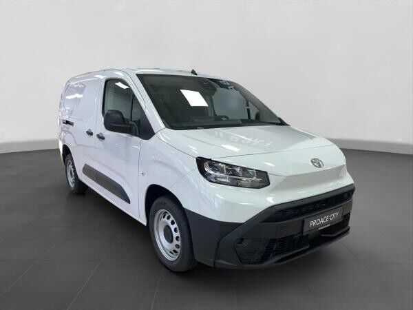 Toyota Proace City 1.5 D4D 102 PS L2 Meister Modelljahr 2025 Hecktüren verglast **SOFORT**