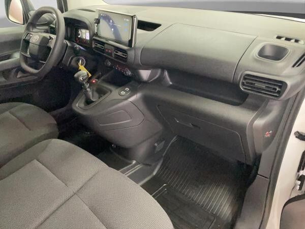 Toyota Proace City 1.5 D4D 102 PS L2 Meister Modelljahr 2025 Hecktüren verglast **SOFORT**