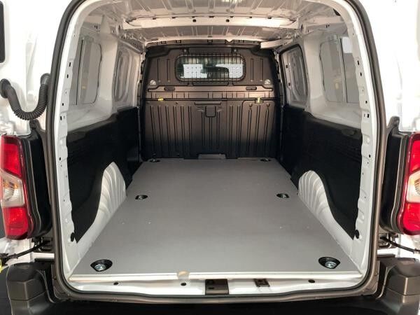 Toyota Proace City 1.5 D4D 102 PS L2 Meister Modelljahr 2025 Hecktüren verglast **SOFORT**