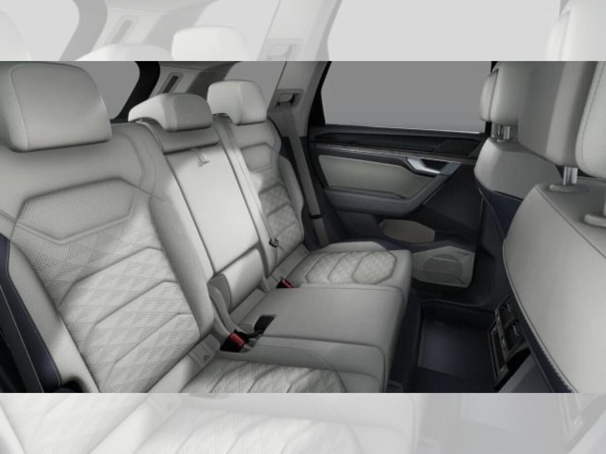 Volkswagen Touareg Elegance 3,0l V6 TDI 4MOTION 210kW 286PS*Lederpaket*AHK*Pano*