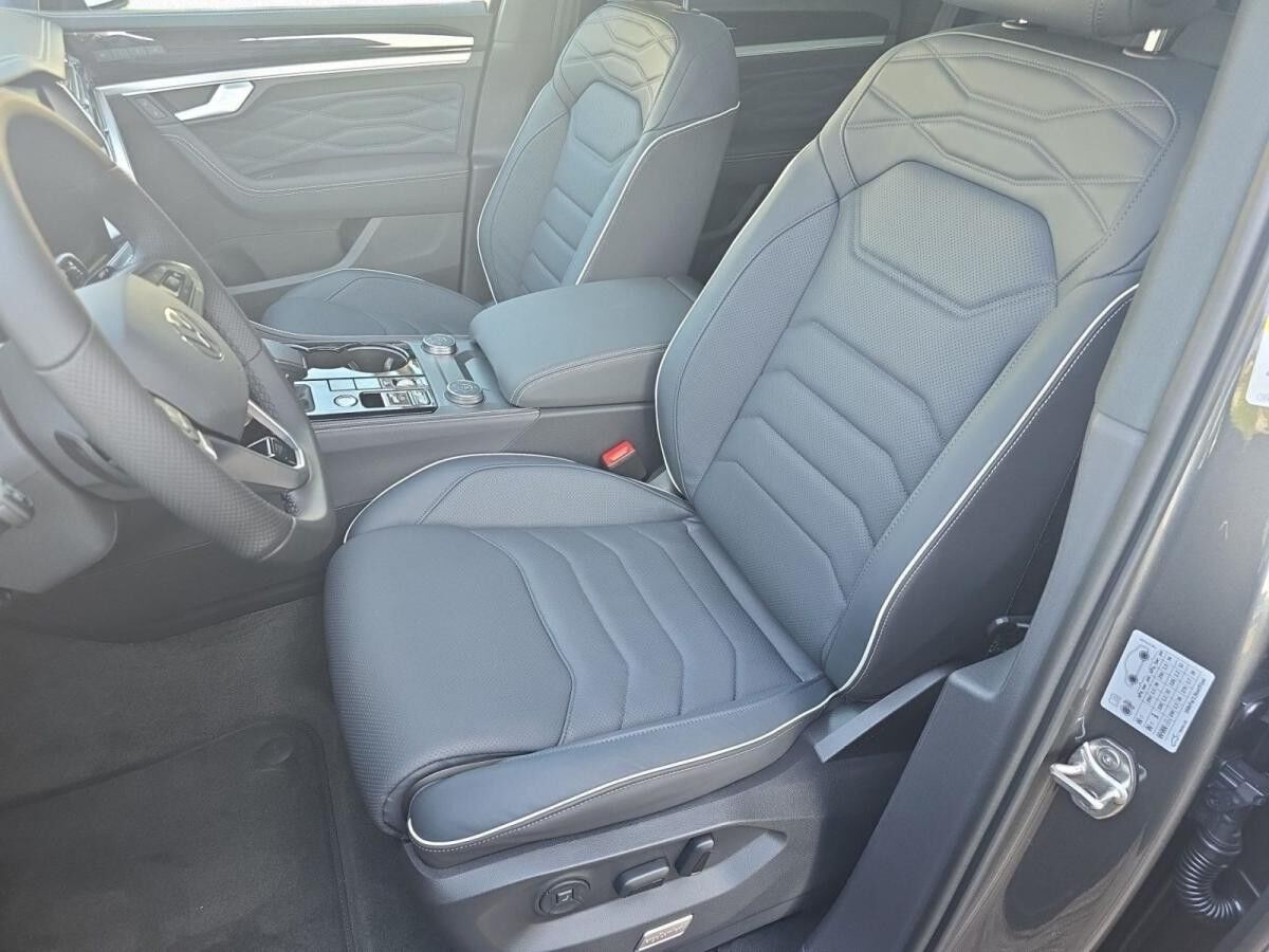 Volkswagen Touareg R-Line 3,0l V6 TDI 4MOTION 210kW 286PS Automatik*Pano*AHK*Klima*ExterieurBlackStyle*