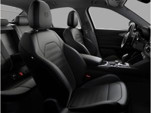 Alfa Romeo Giulia Quadrifoglio 2.9 V6 Bi-Turbo AT8 Keyless Navi Alfa Romeo Giulia Quadrifoglio 2.9 V6 Bi-Turbo AT8 Keyless Navi