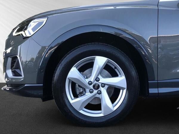 Audi Q3 advanced 35 TDI S tronic LED+ACC+NAVI+AHK+MMI