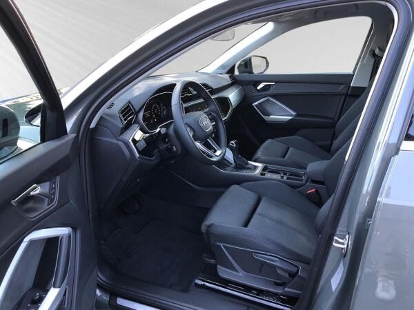 Audi Q3 advanced 35 TDI S tronic LED+ACC+NAVI+AHK+MMI