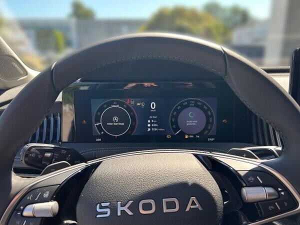 Skoda Superb Combi Selection 2,0 TDI DSG 4x4 AHK *Sofort verfügbar*