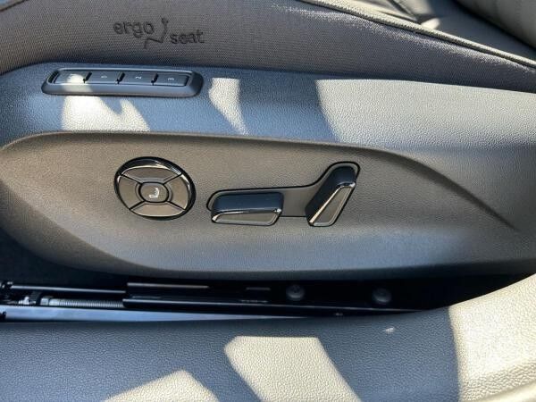 Skoda Superb Combi Selection 2,0 TDI DSG 4x4 AHK *Sofort verfügbar*