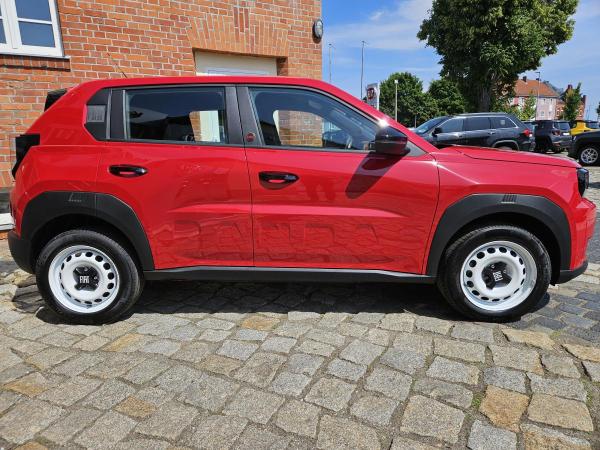 Fiat Grande Panda RED 44 kWh - sofort verfügbar