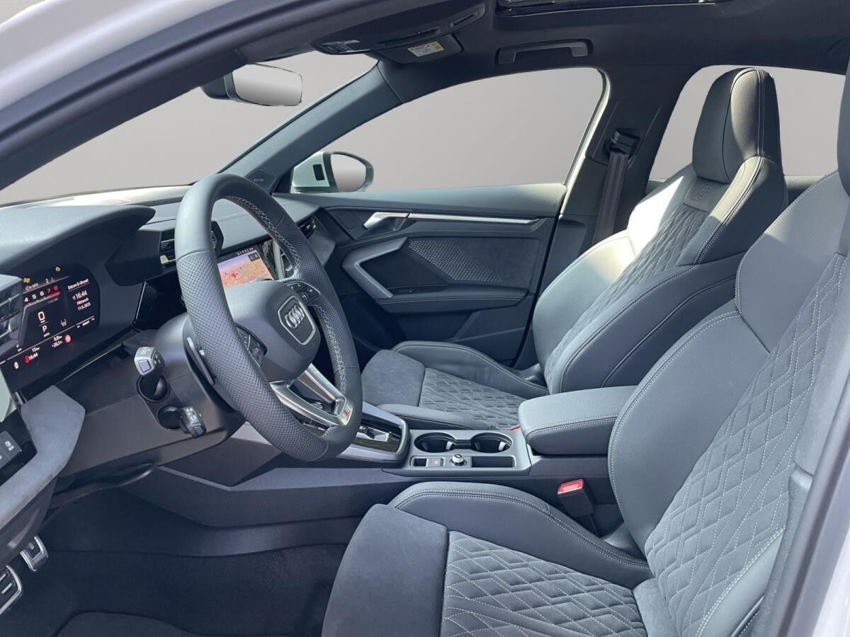 Audi S3 Limousine TFSI Pano Matrix Titan-AGA HuD Audi S3 Limousine TFSI Pano Matrix Titan-AGA HuD