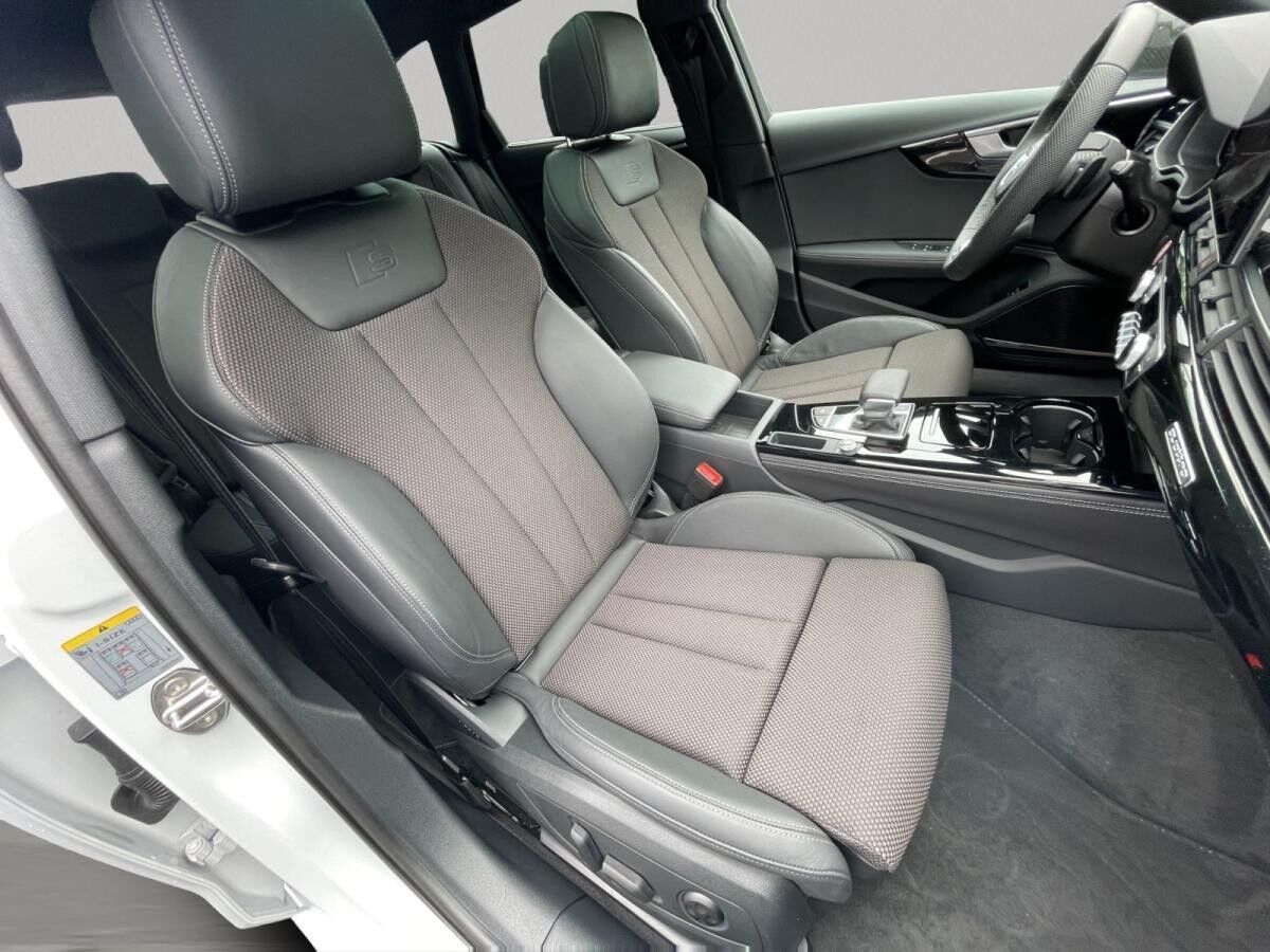 Audi A4 Av. 45 TFSI qu. S line Matrix HuD Pano AHK