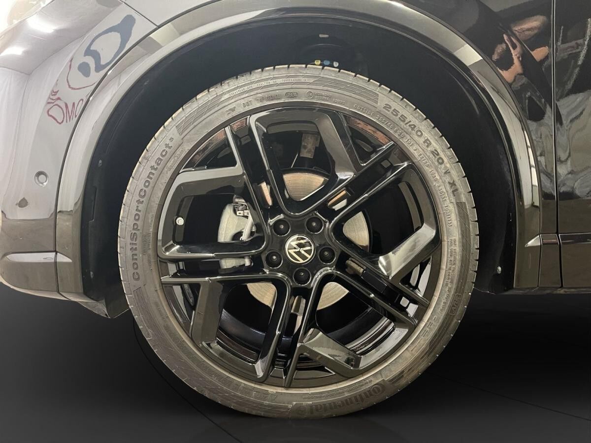 Volkswagen Tiguan 1.5 eTSI R-Line AHK LED LM 20" Navi Black