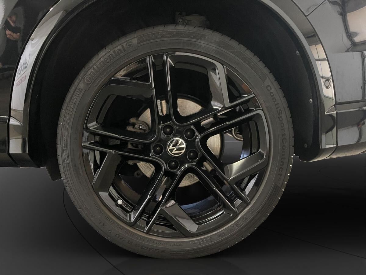 Volkswagen Tiguan 1.5 eTSI R-Line AHK LED LM 20" Navi Black