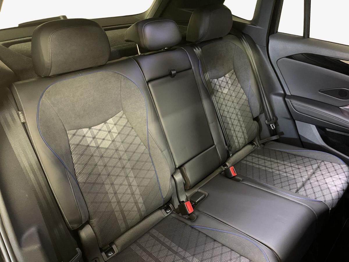 Volkswagen Tiguan 1.5 eTSI R-Line AHK LED LM 20" Navi Black