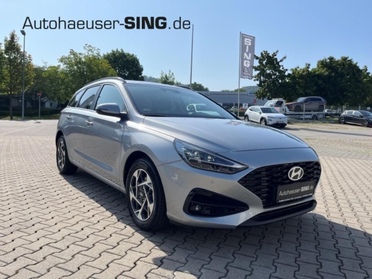 Hyundai i30 cw Kombi Automatik M-Hybrid LED Kamera