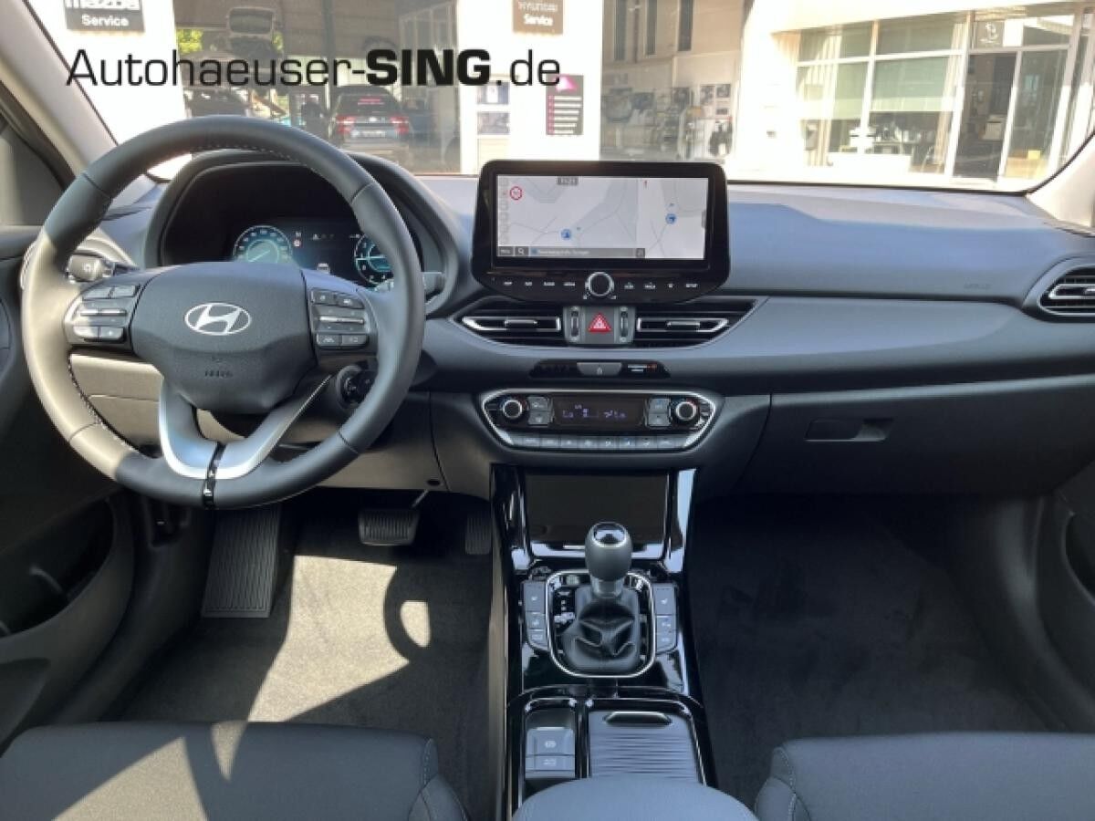 Hyundai i30 cw Kombi Automatik M-Hybrid LED Kamera