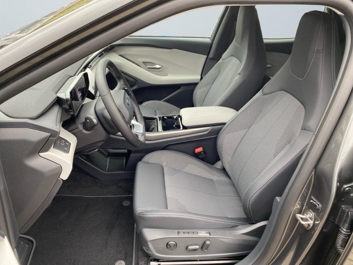 Ford Explorer Extended 79kWh Allrad 340 PS