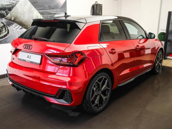 Audi A1 Sportback S line Plus 40 TFSI ACC CarPlay, LED PDC