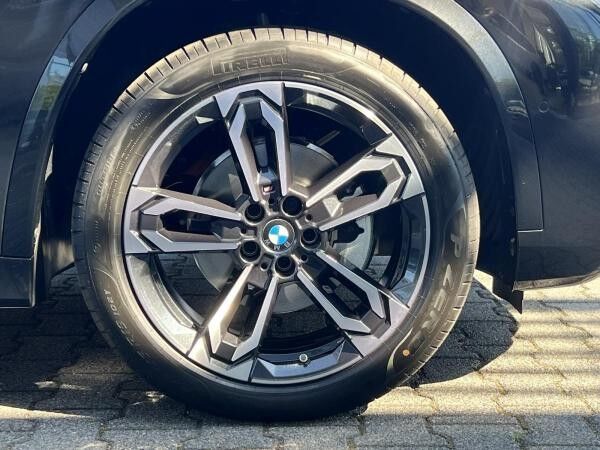 BMW iX1 eDrive20 M Sportpaket //DrivingAssistant AHK 19 LM