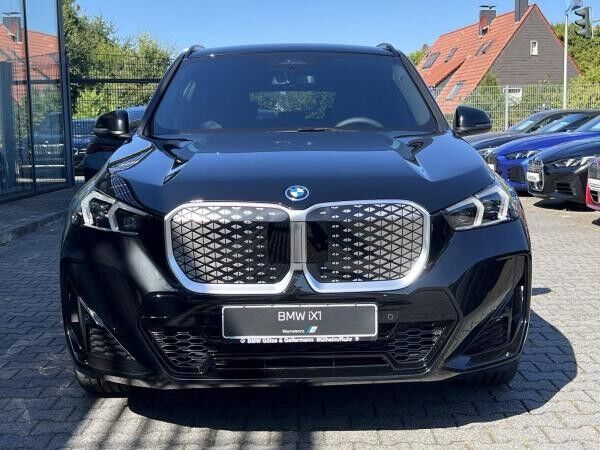 BMW iX1 eDrive20 M Sportpaket //DrivingAssistant AHK 19 LM