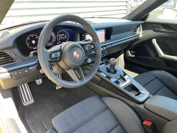 Porsche 992 Carrera T