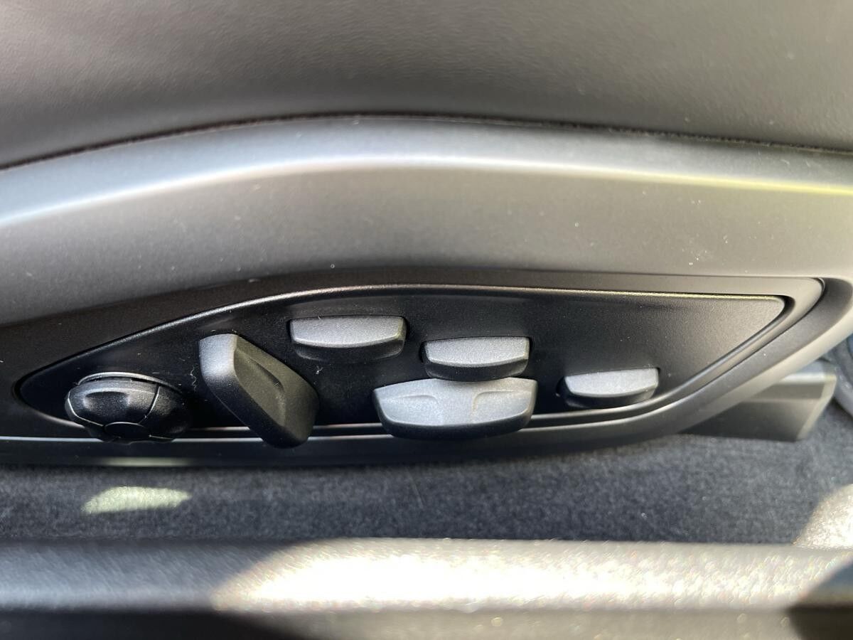 Porsche 992 Carrera T