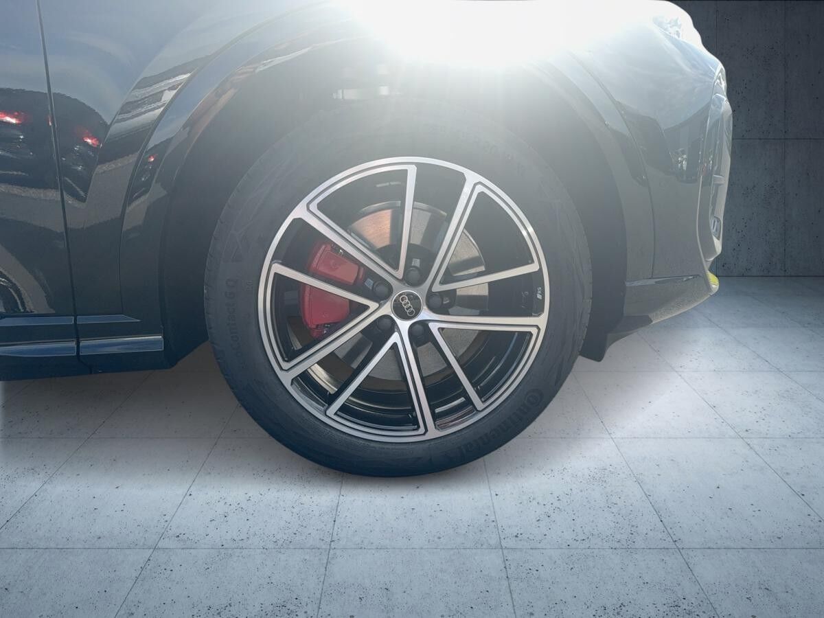 Audi Q5 SUV e-hybrid qu. S tr. Matrix AHK PANO HUD 360