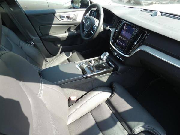 Volvo V60 T8 Twin Engine AWD Ultra Dark Plug-In (E6d)