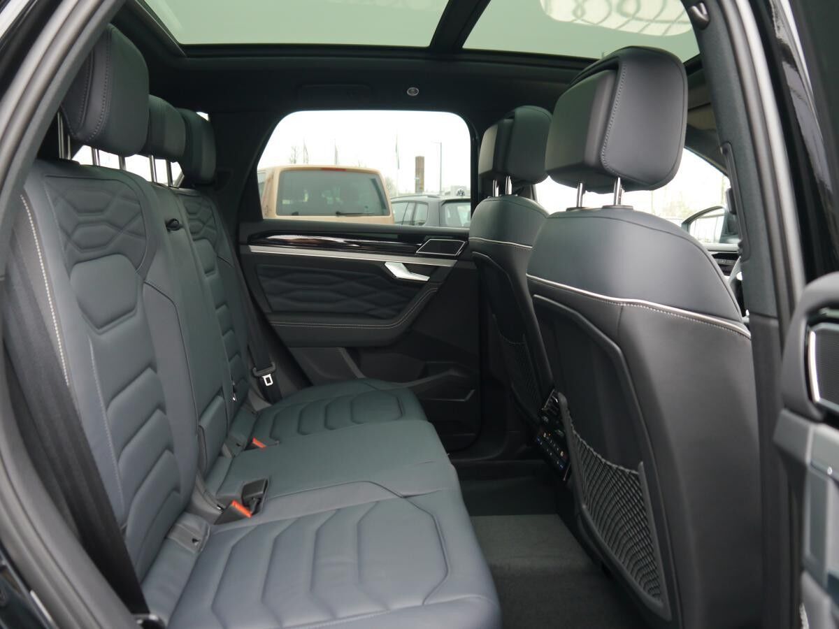 Volkswagen Touareg R-Line 3.0l V6 TDI 4MOTION🚀AKTION🚀