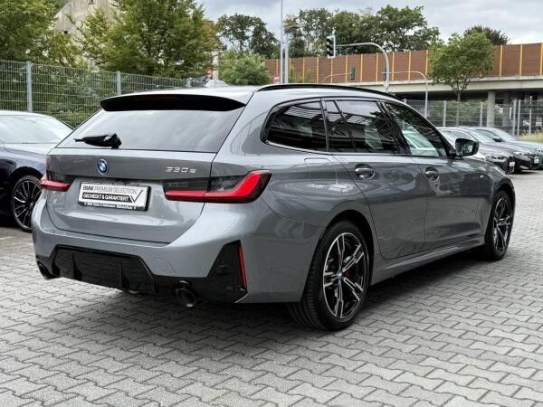 BMW 330 e Touring M Sport PRO //AHK FACELIFT