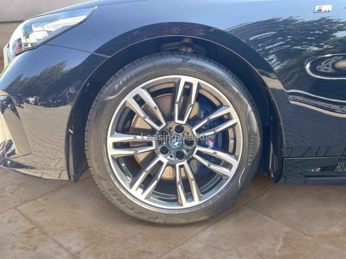 BMW i5 M60 xDrive / NP= 113.580,- / AC-Laden Professional