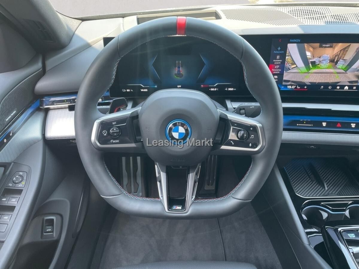 BMW i5 M60 xDrive / NP= 113.580,- / AC-Laden Professional