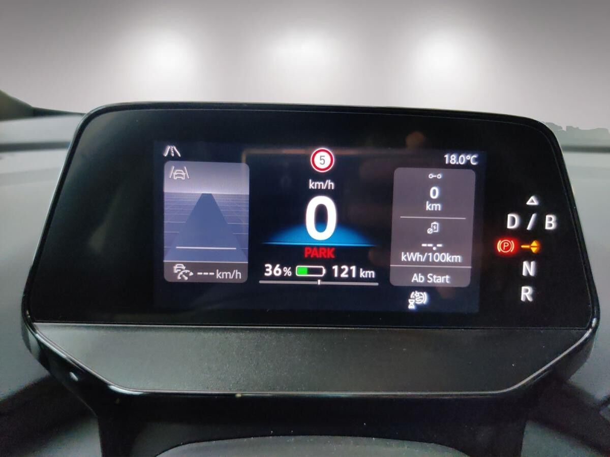 Volkswagen ID.4 Pure h/AHK/Matrix/Navi/Wärmepu/02.30Garantie
