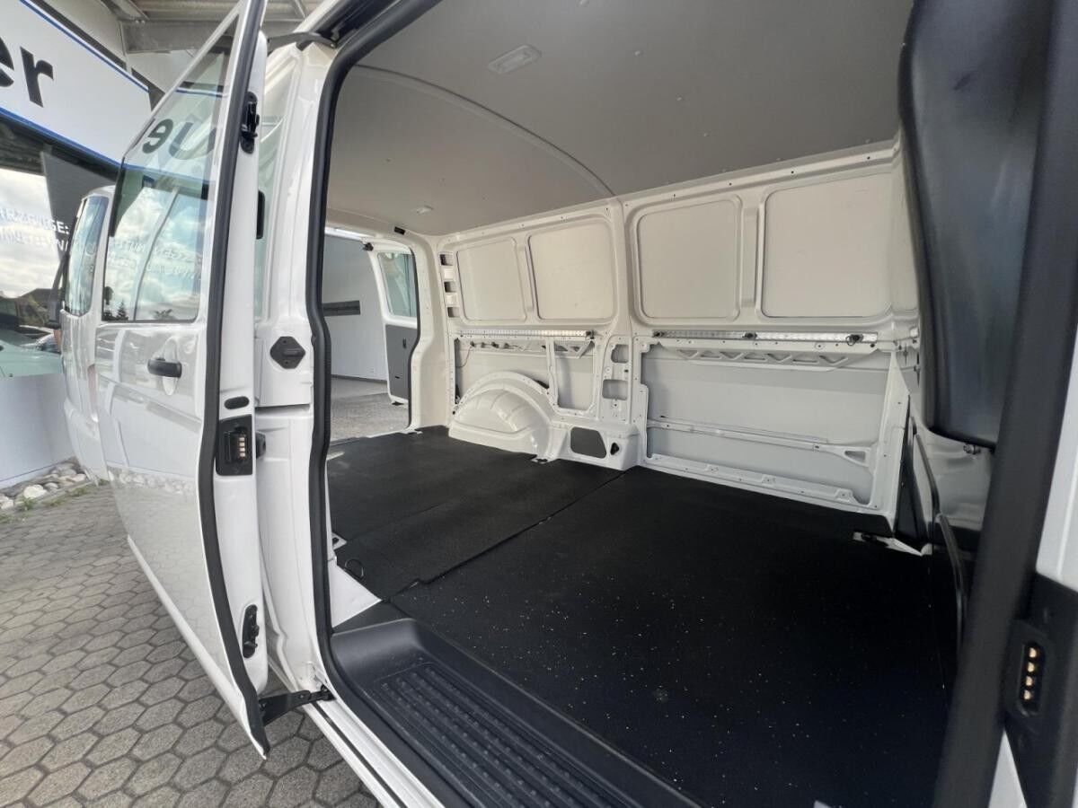 Volkswagen Transporter Kasten KLIMA+PDC-hinten+SHZ+DAB-RADIO