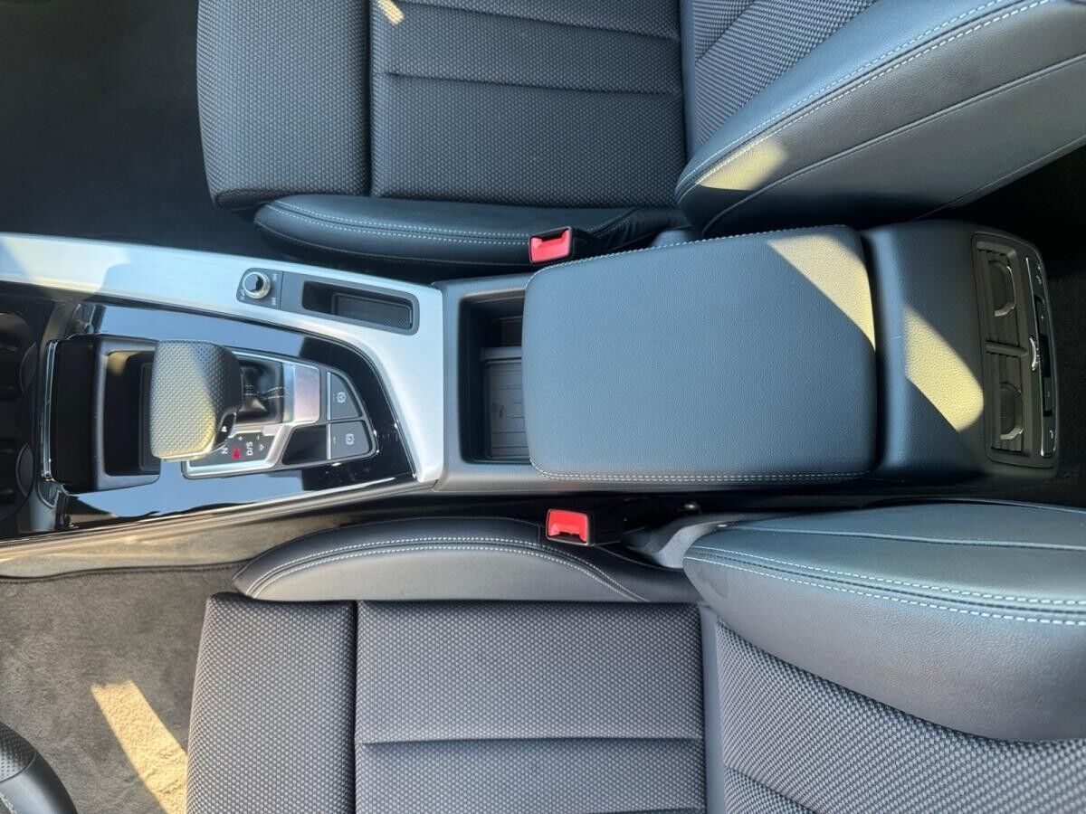 Audi A4 Avant S line 40 TDI quattro PDC,Kam.