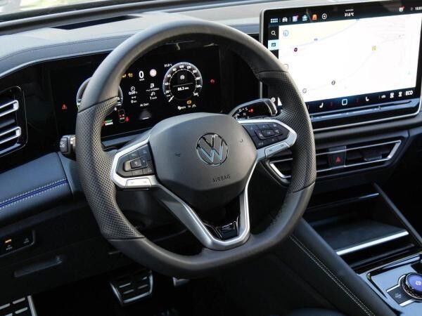 Volkswagen Tiguan R-Line 1,5 l eHybrid AHK,Pano,IQ,Navi Lagerwagen !
