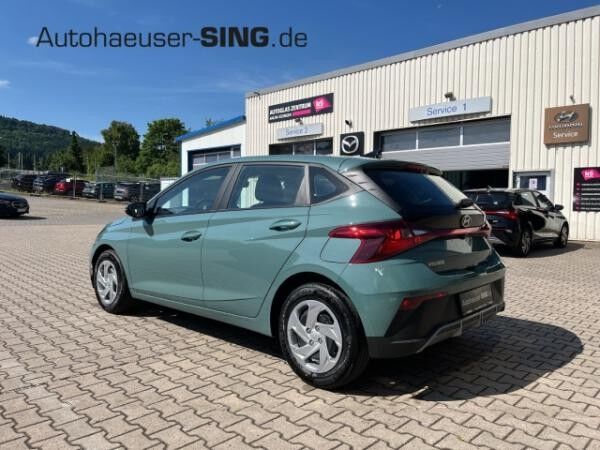 Hyundai i20 Kamera Navi Apple CarPlay Spurhalte